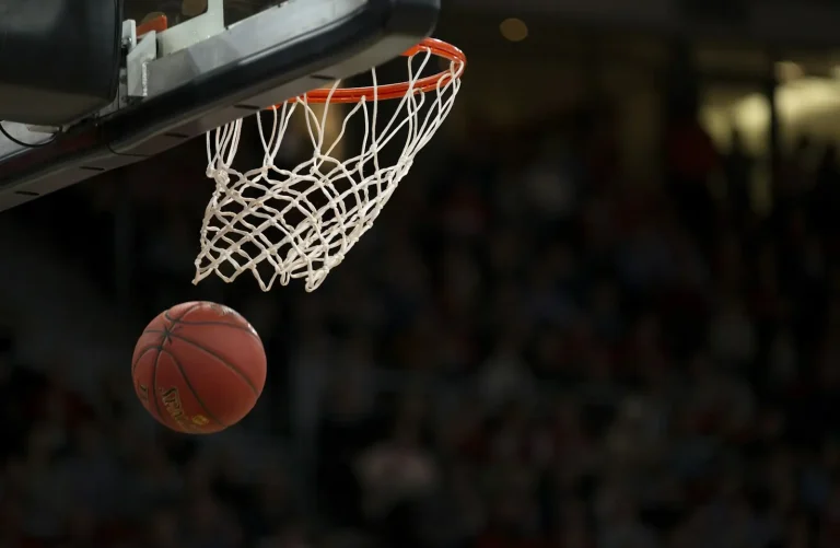 Owls basketball at Harrington Arena