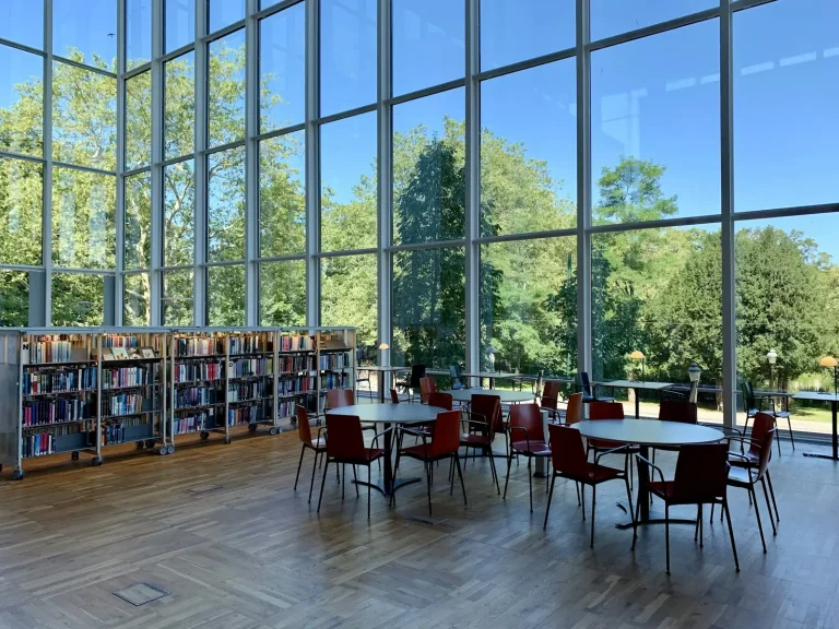The 24-hour Commons Library